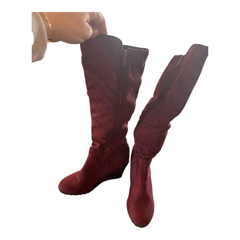 Women’s Burgundy Faux Suede Knee-high Wedge Boots Size 9 New - Picture 3 of 5